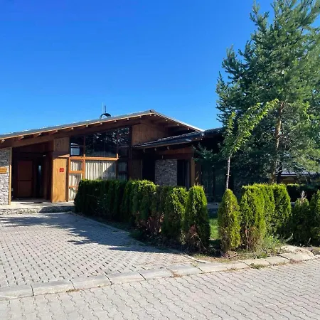 Tama Pirin Golf And Spa Banszko